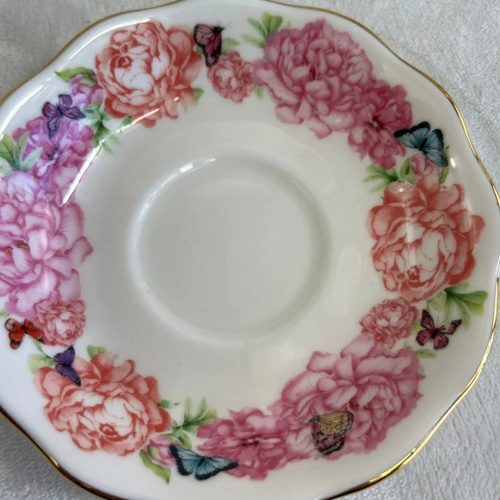Royal Albert Miranda Kerr Friendship Teacup Saucer 8 Piece Set Floral Butterfly